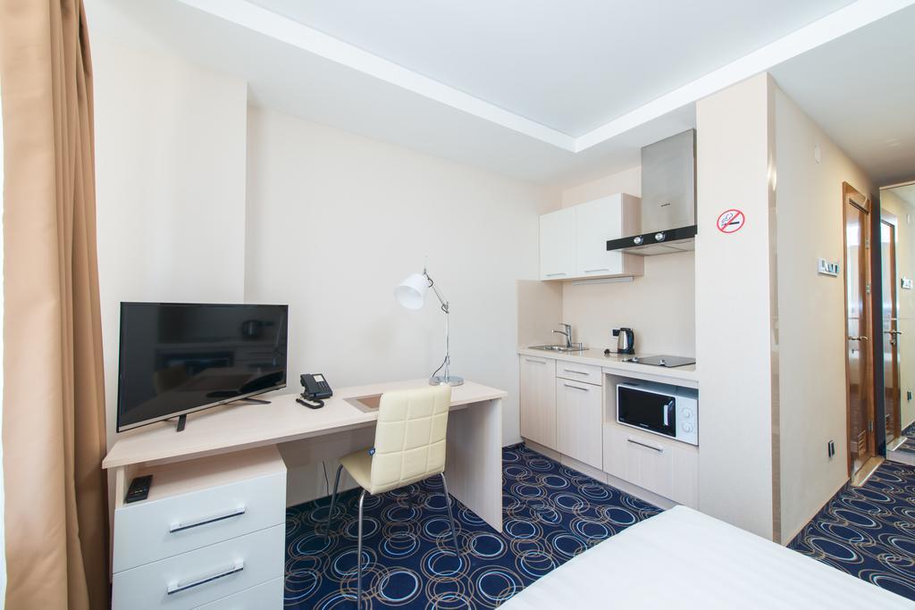 Apart Hotel 92/2 Караганда Екстер'єр фото