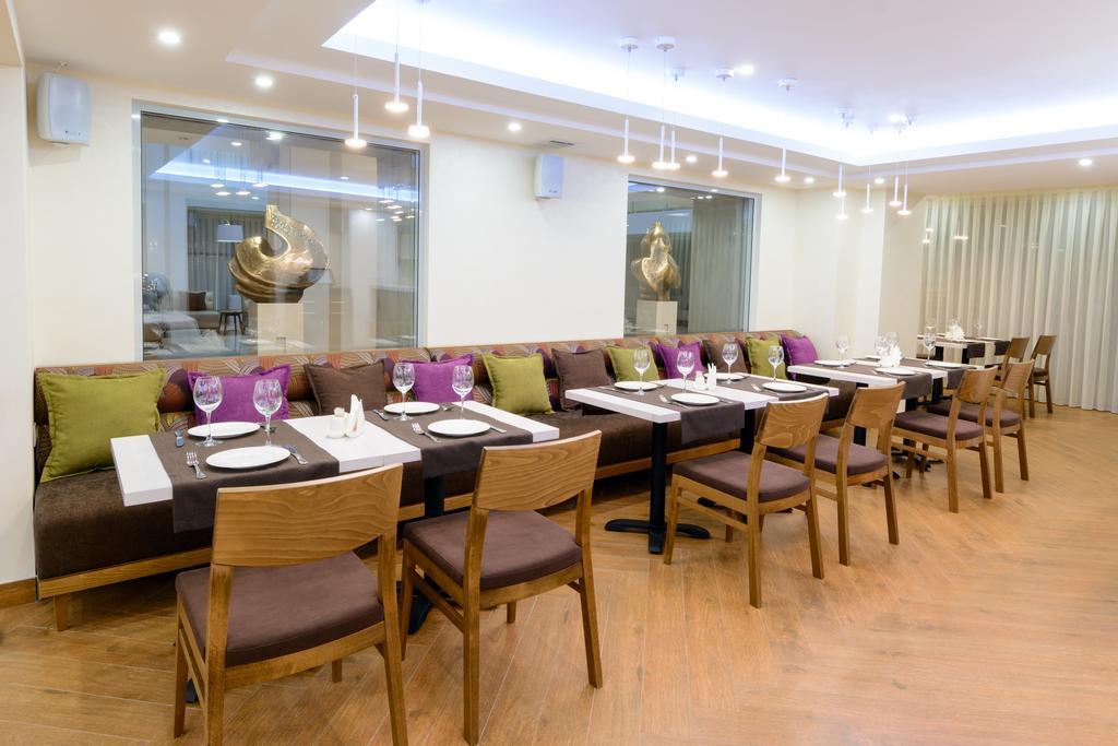 Apart Hotel 92/2 Караганда Екстер'єр фото