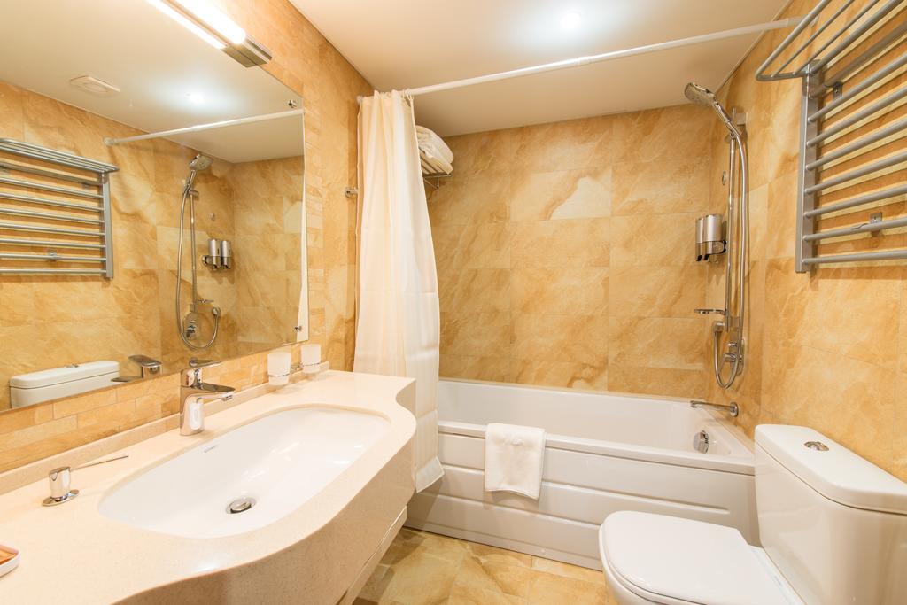 Apart Hotel 92/2 Караганда Екстер'єр фото